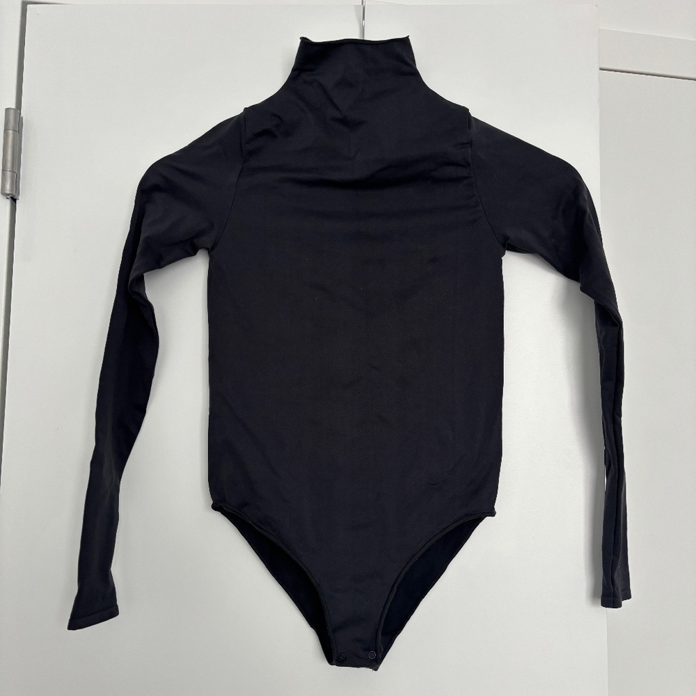 skims essential mock neck bodysuit